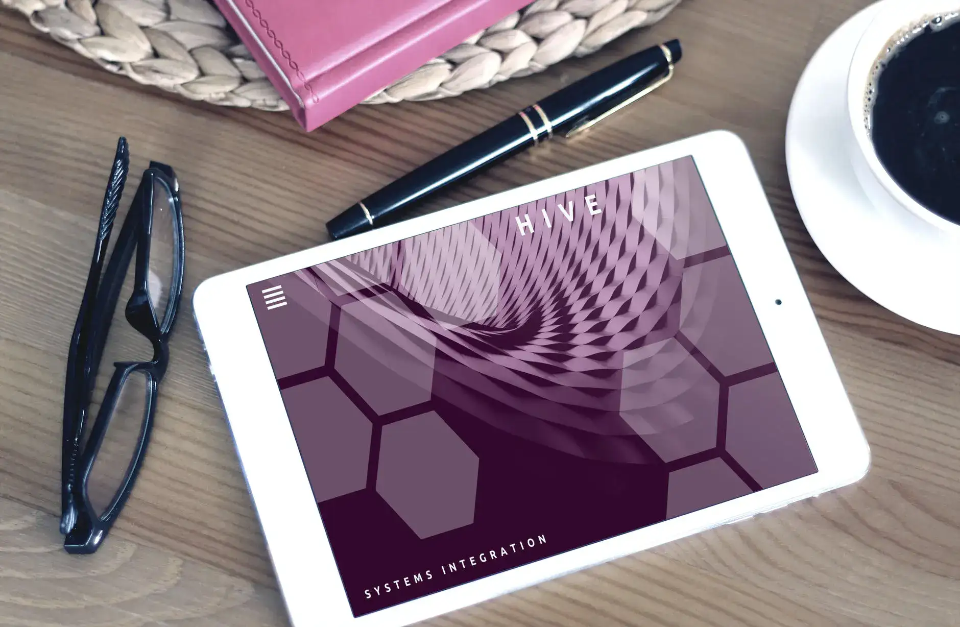 Responsive website on tablet created by BOWWE website builder