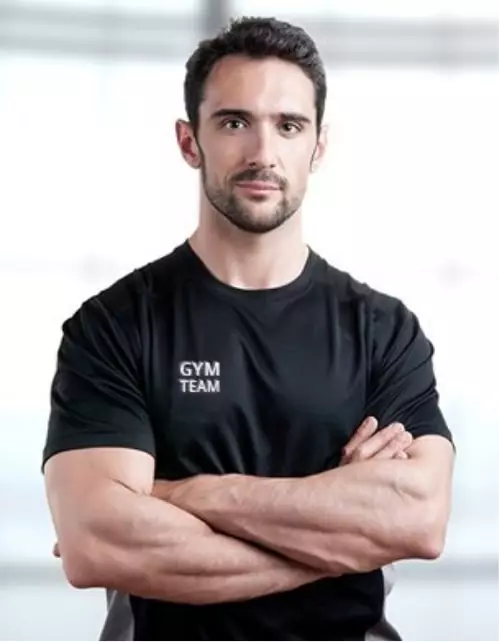 Is a global fitness community specializing in innovative group workouts focused on quick results.