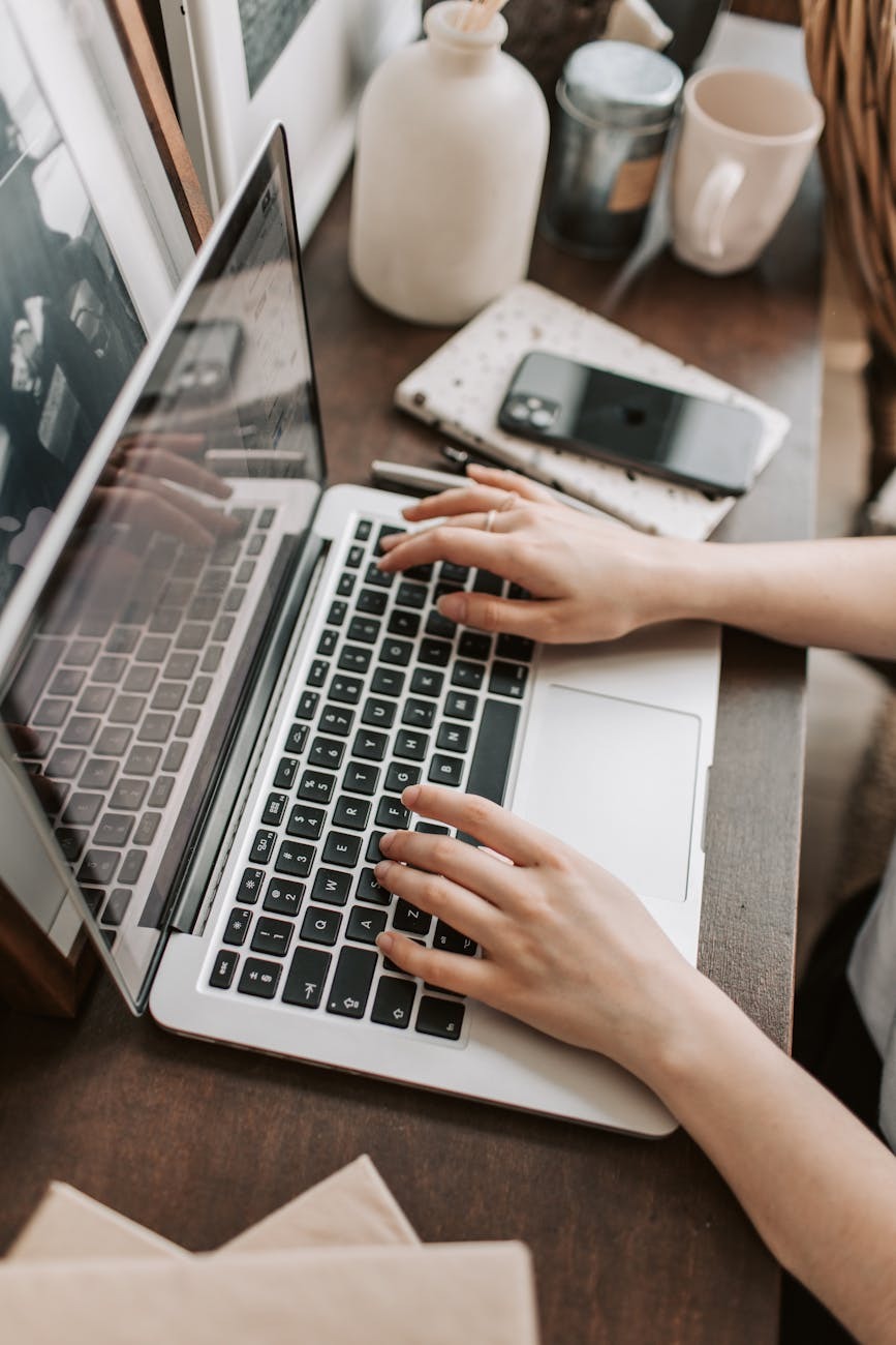 How to implement keywords in your website? [2026]