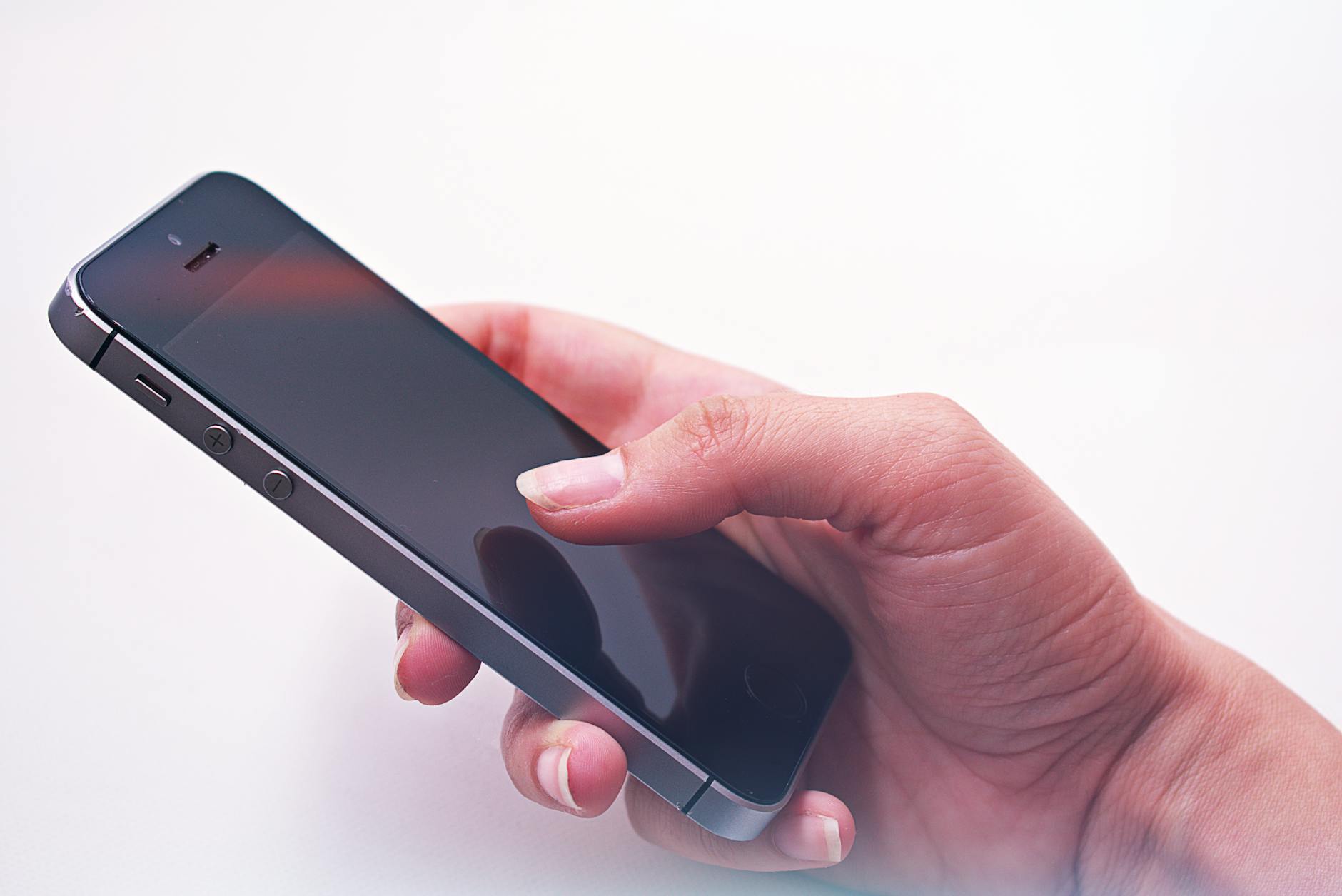 Mobile-First Design Principles That Actually Improve User Experience