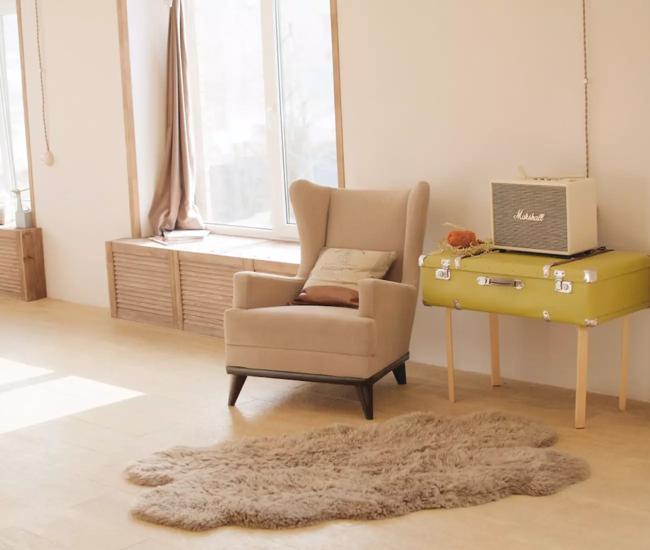 Möbel für das Zimmer aus Holz