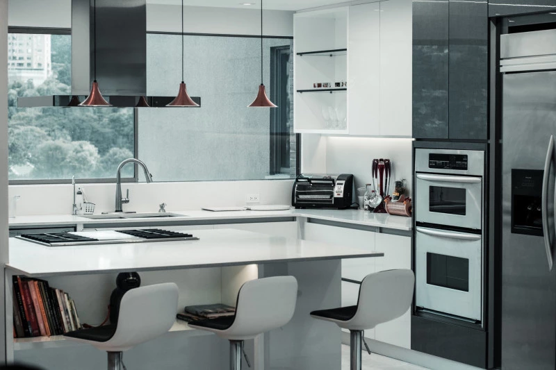 White modern kitchen