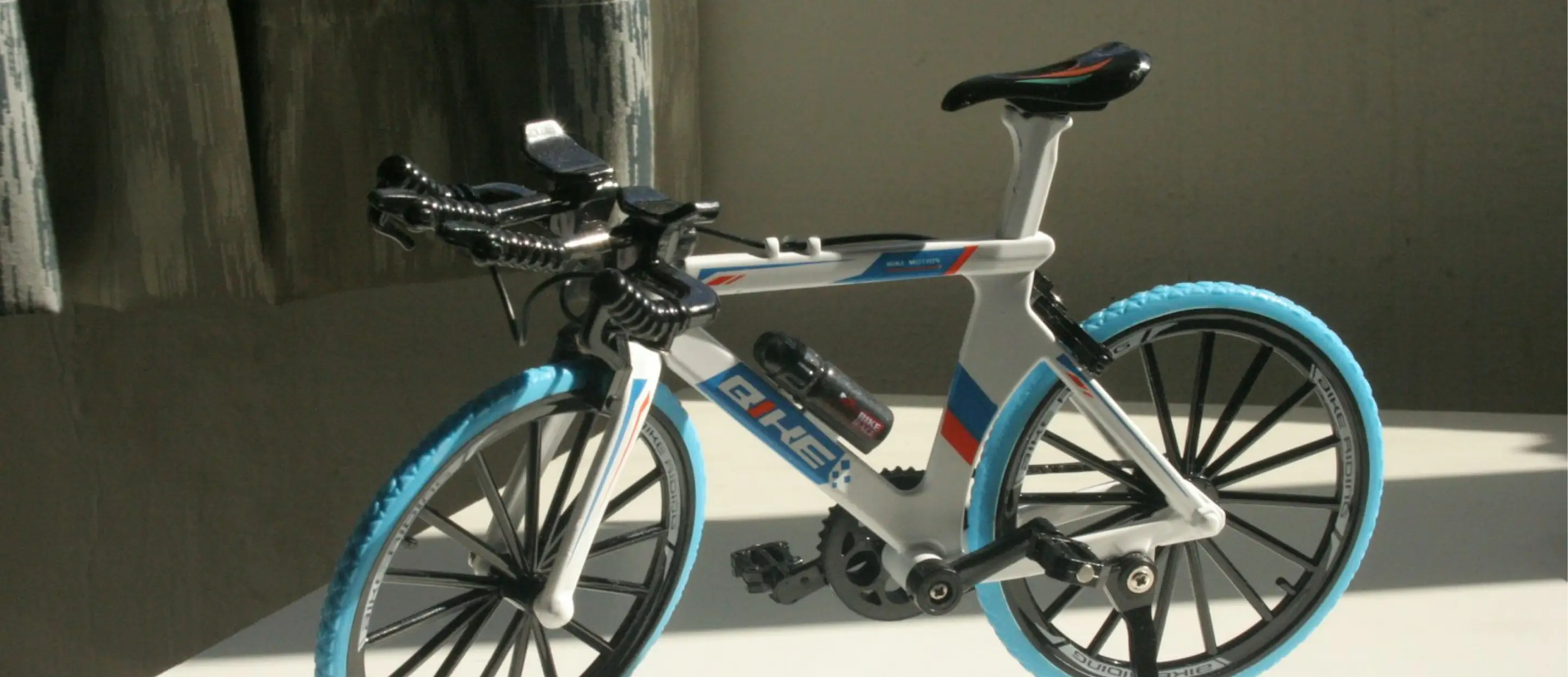 Sports bike